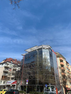 Lilia 2 Self-Check in apartment, near food and drink shop open until 10 pm and free parking area